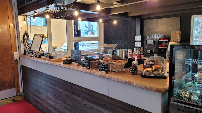 Opinii despre Cafe Sam în Wetzikon - Gastronomie und Hotellerie