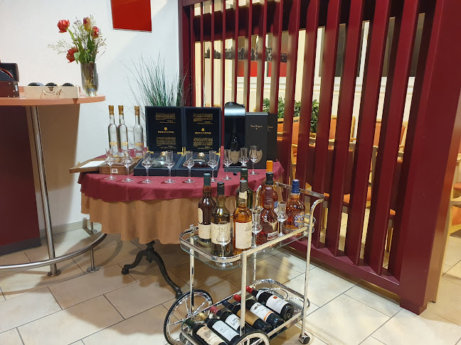 Casa Rossa - Gastronomie und Hotellerie