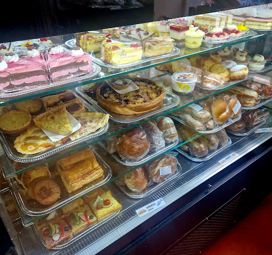 Opinii despre BackwarenOutlet în Basel - Gastronomie und Hotellerie