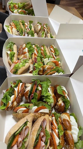 Opinii despre Contrast Bistro Café Bäckerei în Freiburg - Gastronomie und Hotellerie