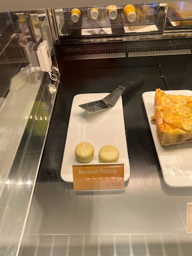 Opinii despre McDonald's în Zürich - Gastronomie und Hotellerie