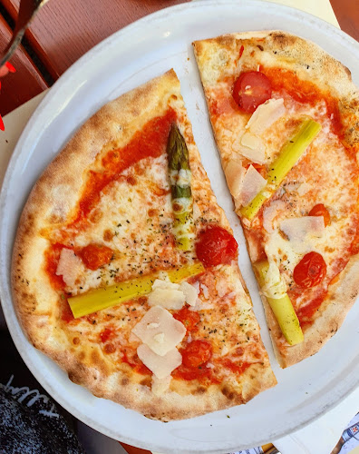 Opinii despre Restaurant Pizzeria Sternen în Emmen - Gastronomie und Hotellerie