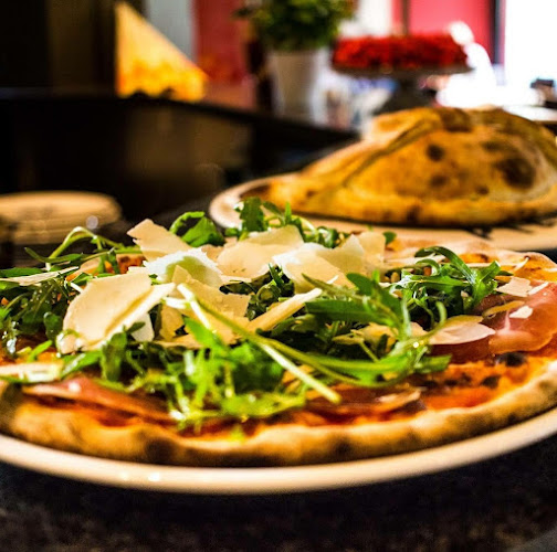 Comentarii opinii despre Pizza Kurier Hothouse