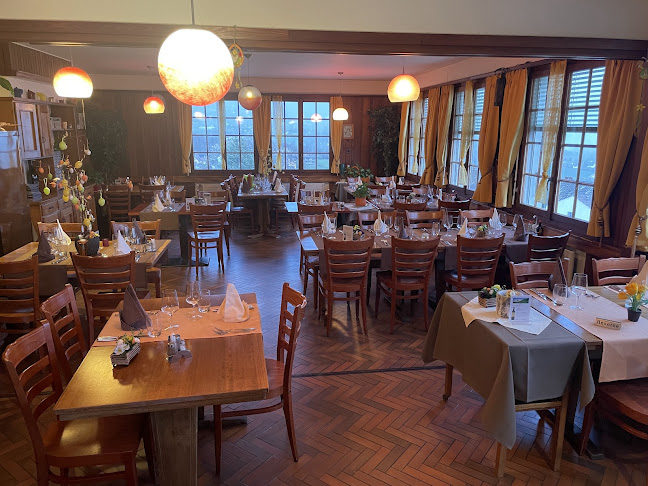 Restaurant Les Trois Suisses - Gastronomie und Hotellerie