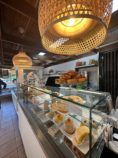 Pastelaria Flor e Bela