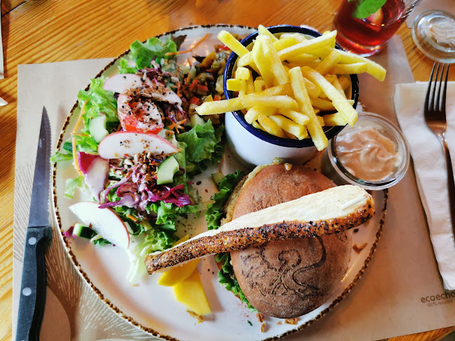 la Croix Blanche Hauteville