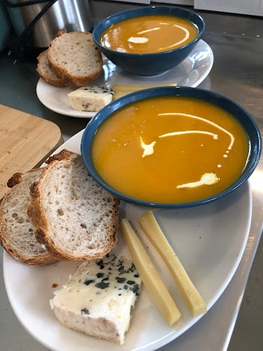 Opinii despre Café du Loup în Lausanne - Gastronomie und Hotellerie