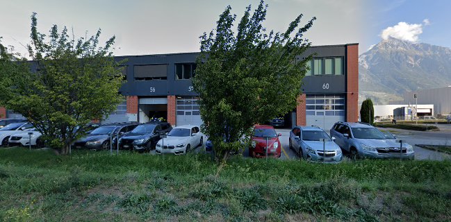 Pepe Biscuitier, Monnet Michel