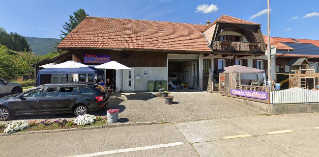 Tina’s Muffins Café and Bakery